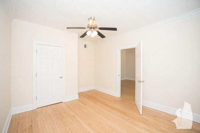 Building Photo - 5208 N Leavitt St
