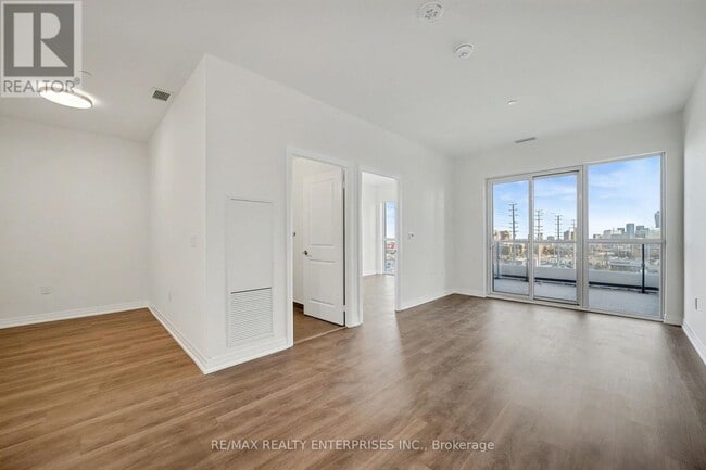 Photo du bâtiment - 15 Watergarden Dr