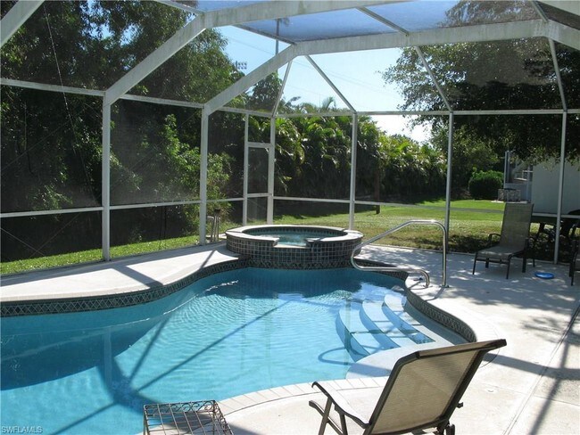 Building Photo - 1466 Argyle Dr