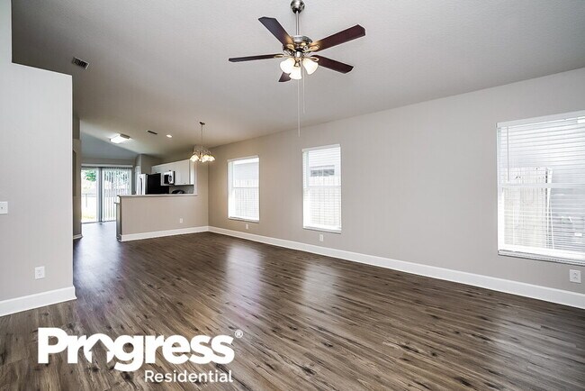 Building Photo - 8721 Persea Ct
