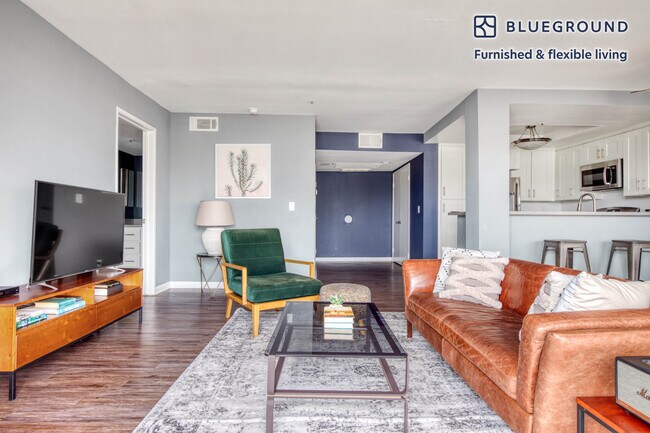 Foto del edificio - 1538 N Martel Ave