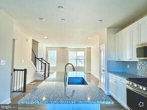Building Photo - 1456 Clingmans Dome Dr