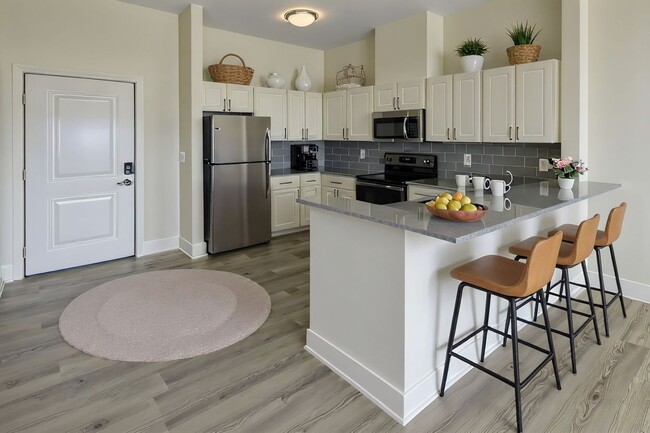 Building Photo - Bay Manor Apartments