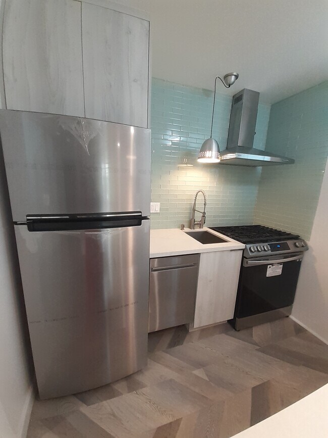 Foto del edificio - 5005 W 12th St