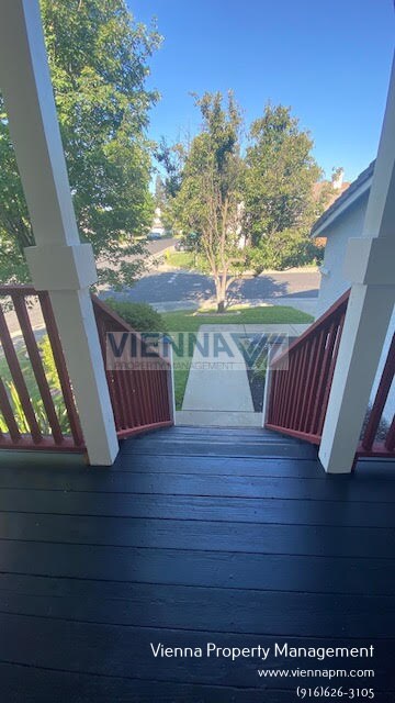 Building Photo - 300 Jonquil Ct