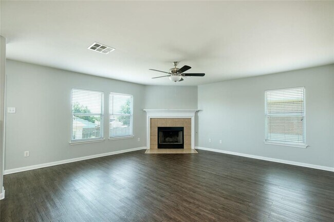 Foto del edificio - 3806 Hawk View St