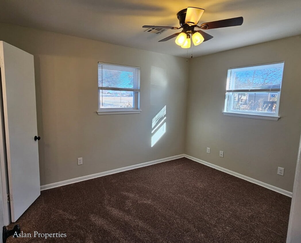 Foto del edificio - 777 NW 1st St