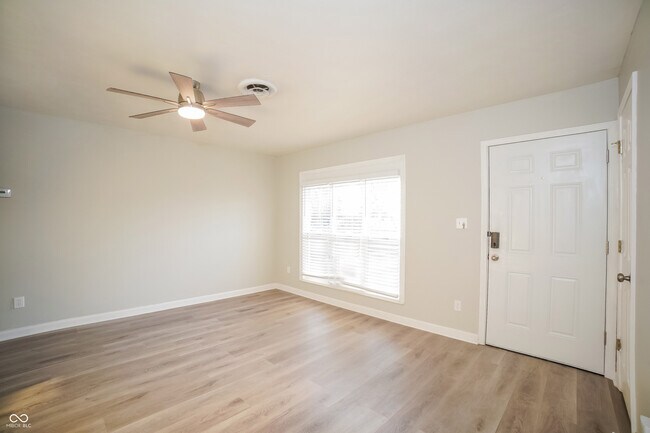 Foto del edificio - 1510 Douglas Dr