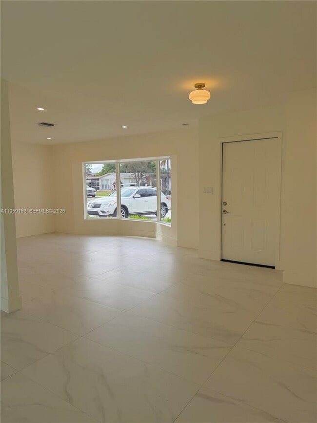 Building Photo - 19221 SW 92nd Rd