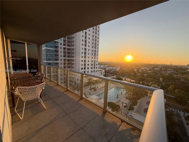 Foto del edificio - 1010 SW 2nd Ave