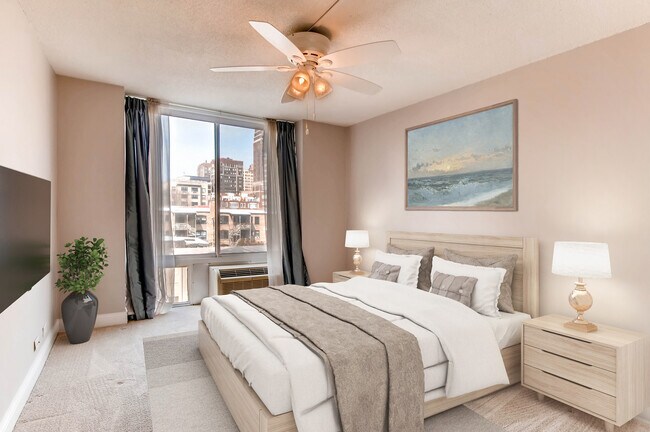 Foto del edificio - 450 W Briar Pl