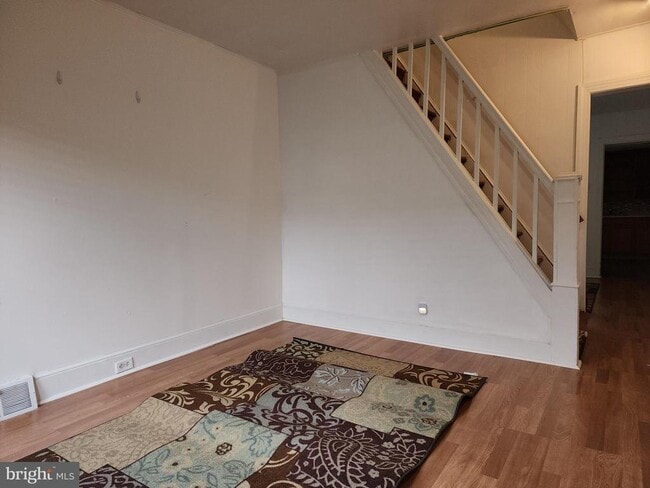 Foto del edificio - 214 Stroud St