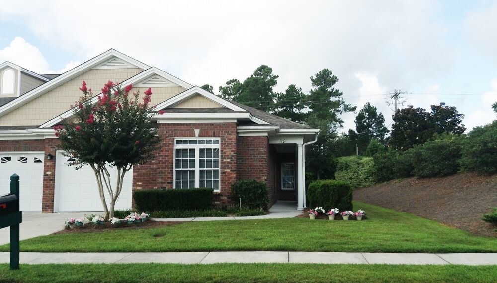 Foto principal - THREE OAKS AT MAGNOLIA GREENS