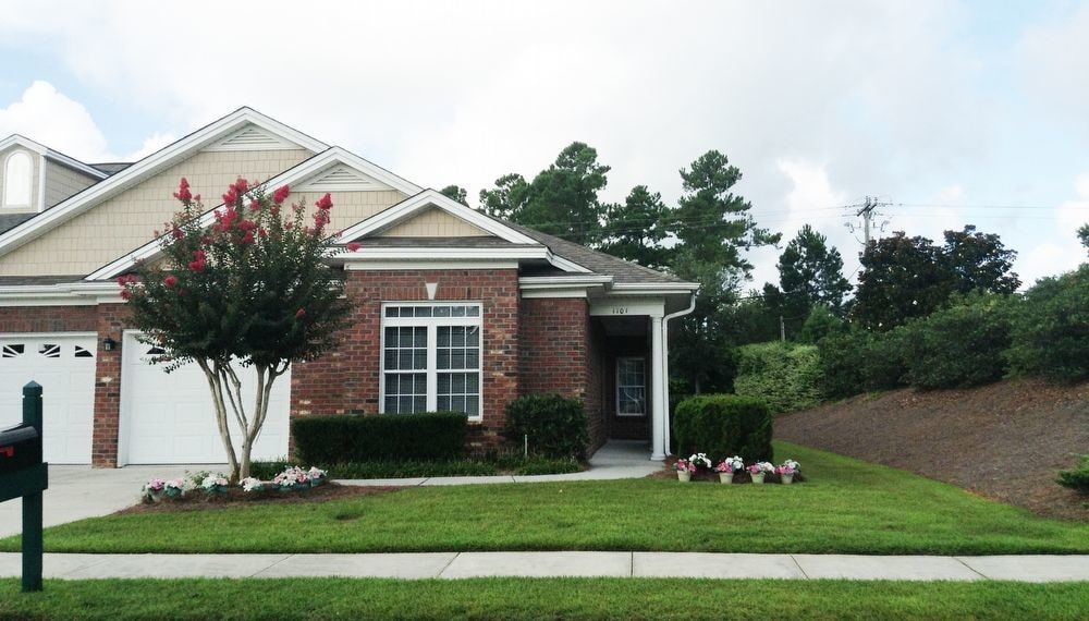 Primary Photo - THREE OAKS AT MAGNOLIA GREENS