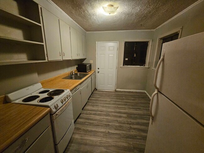 Foto del edificio - 3406 Coldstream Ln