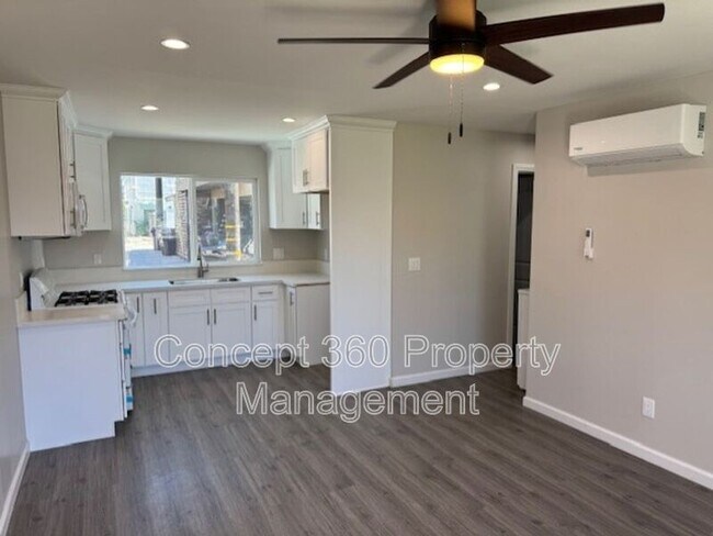 Foto del edificio - 2520 E Anaheim St