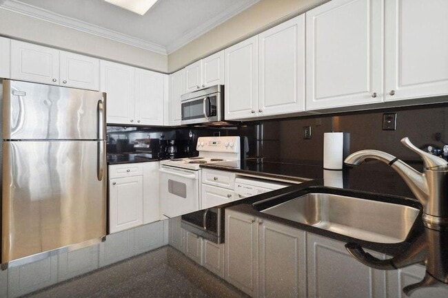 Photo - 2501 S Ocean Dr Apartment