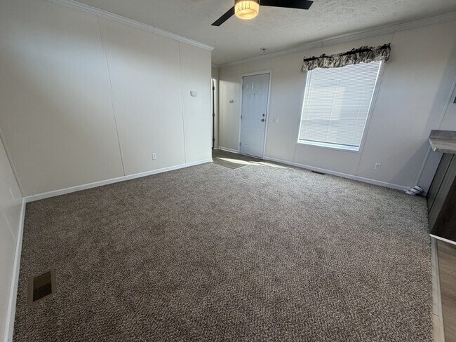 Foto del edificio - 15386 Danseur Dr