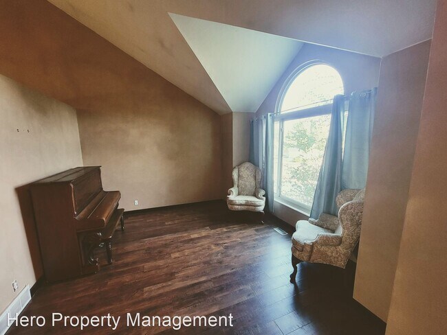Building Photo - 5 br, 4 bath House - 2036 Village Point Way