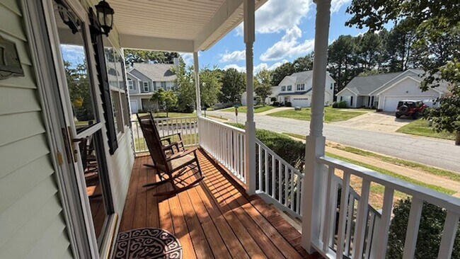 Building Photo - 417 Hyannis Dr