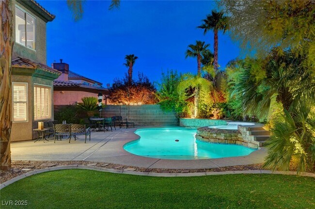 Building Photo - 9593 Los Cotos Ct