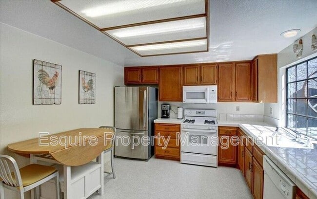 Building Photo - 618 Double Eagle Way