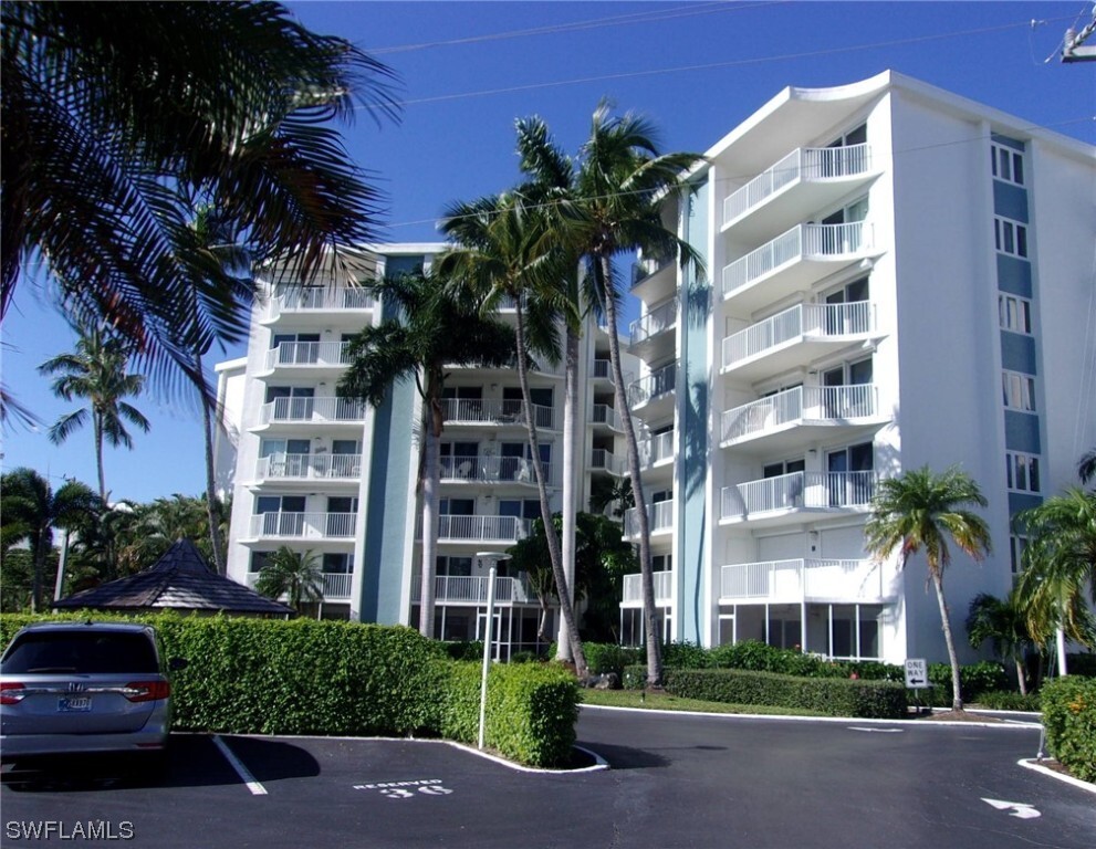 Foto principal - 1300 Gulf Shore Blvd N