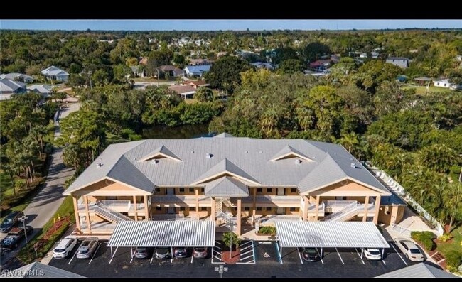Building Photo - 15256 Riverbend Blvd