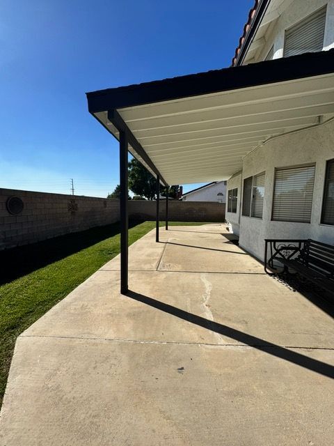 Foto del edificio - 5139 Independence Ct