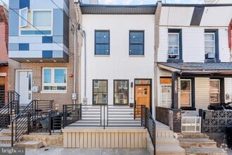 Building Photo - 2214 Titan St