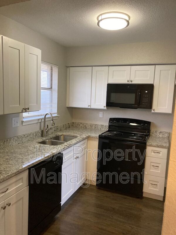 Building Photo - 1762 Belshire Ct