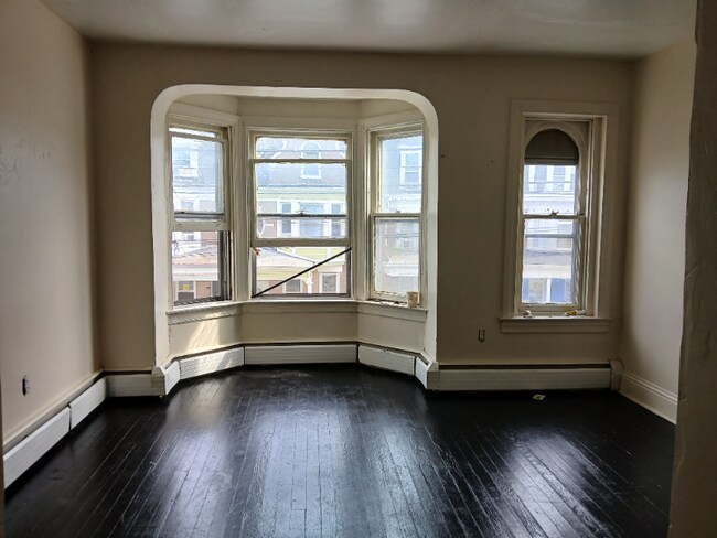 Foto del edificio - 615 W King St