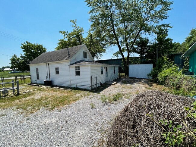 Building Photo - 201 3rd Ave SW