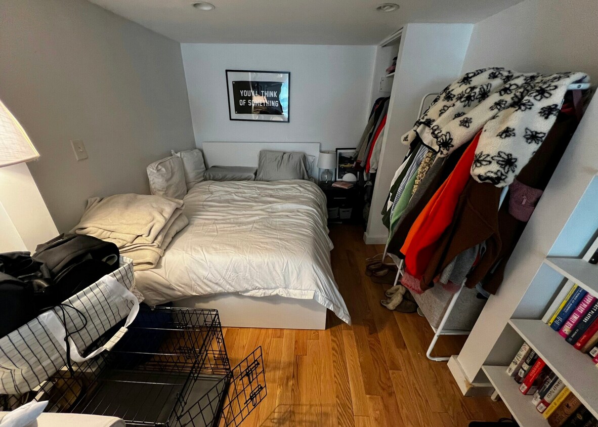 *Las imágenes son muestras representativas de la unidad anunciada. En algunos casos, las unidades reales que visita... - 12 Irving St