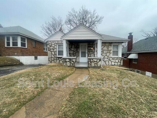 Foto del edificio - 6937 Glenmore Ave