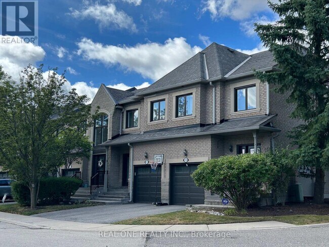 Building Photo - 2250-2250 Rockingham Dr