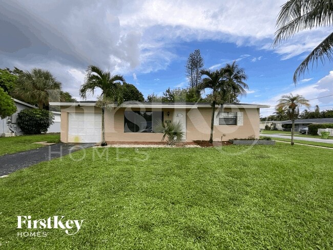 Building Photo - 2100 NW 74th Ave