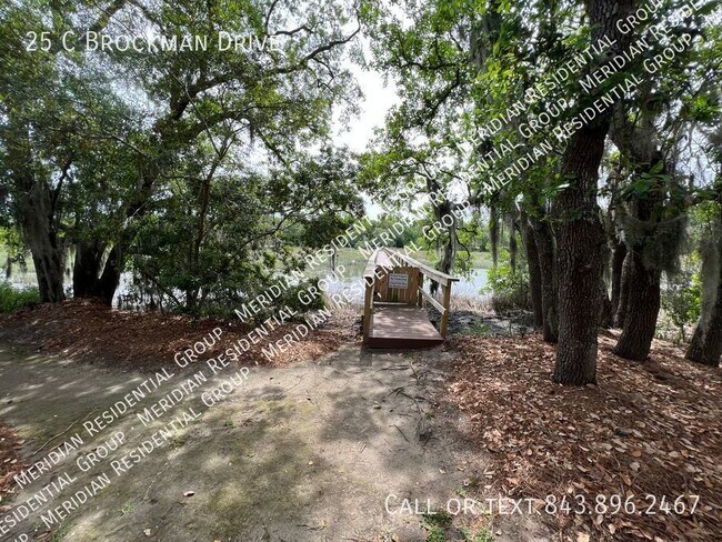 Building Photo - 25 Brockman Dr