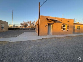 Building Photo - 151 N Pendell Rd