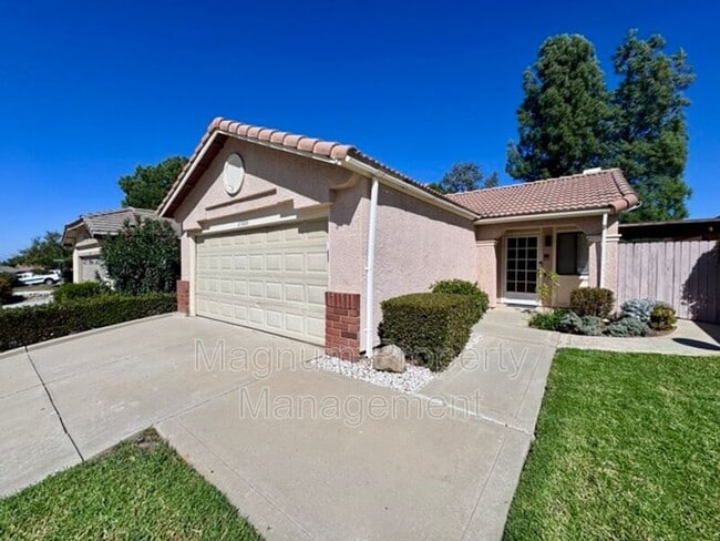 Foto del edificio - 27806 Hillpointe Dr