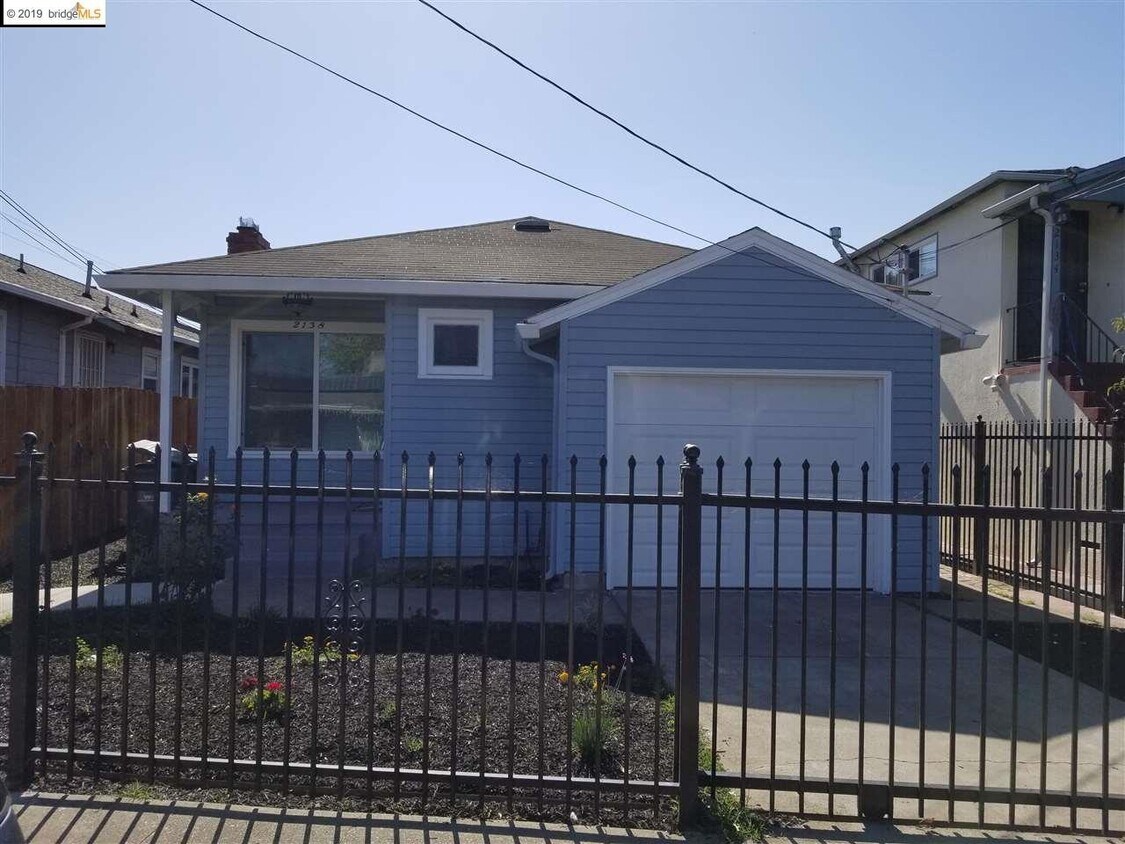 Foto del edificio - 2138 101st Ave