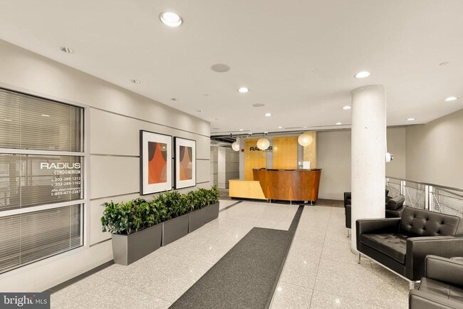 Foto del edificio - 1300 N St NW