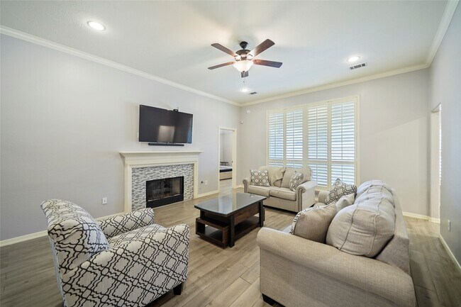 Foto del edificio - 18619 Camellia Estates Ln