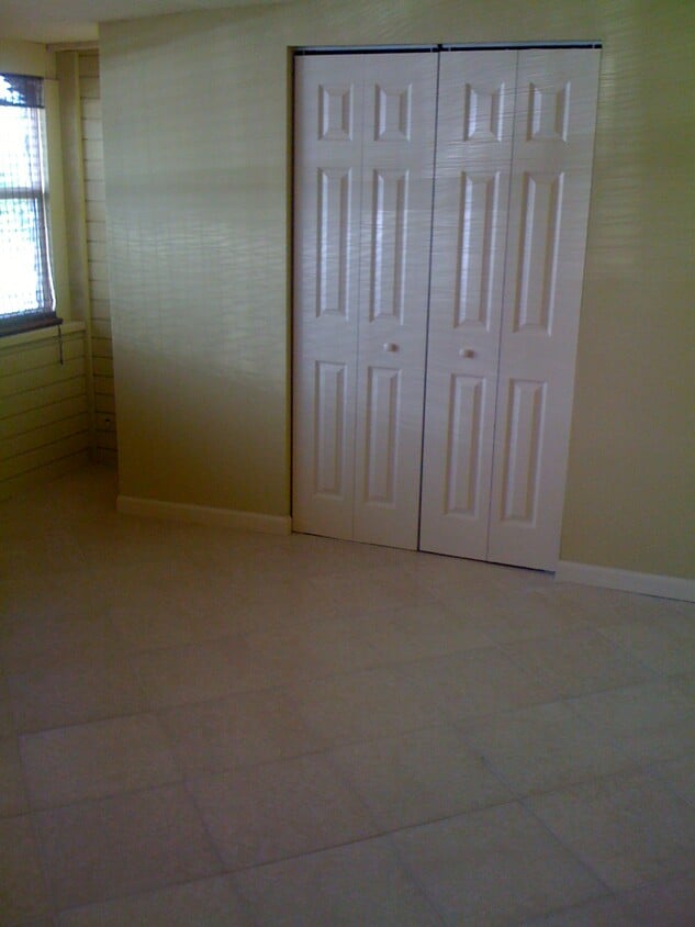 Foto principal - 1231 Longwood St