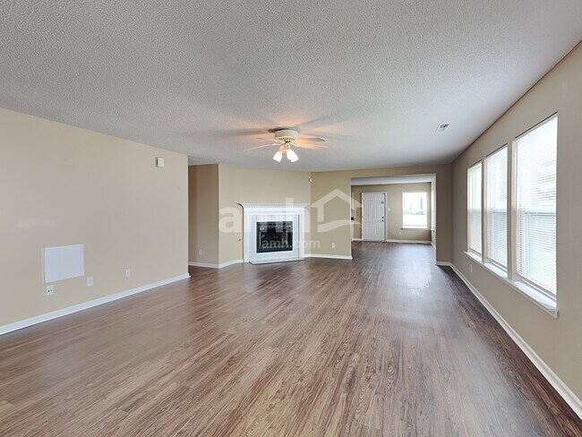 Foto del edificio - 12211 Doncaster Ct