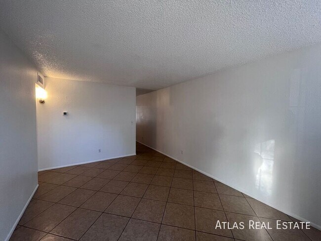 Foto del edificio - 8315 N 61st Ave