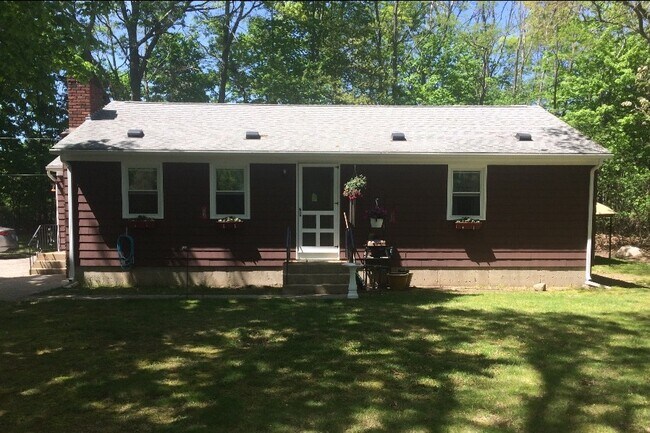 Frontview - 26 Mapledale St