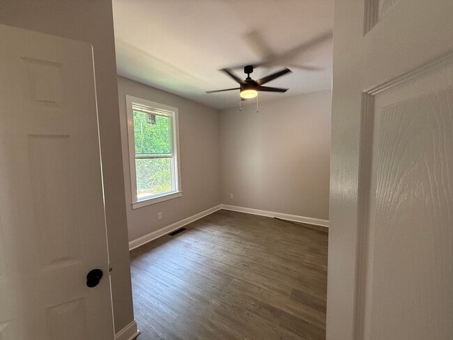 Building Photo - NEW CONSTRUCTION PRE-LEASING FOR AUGUST 2025!
