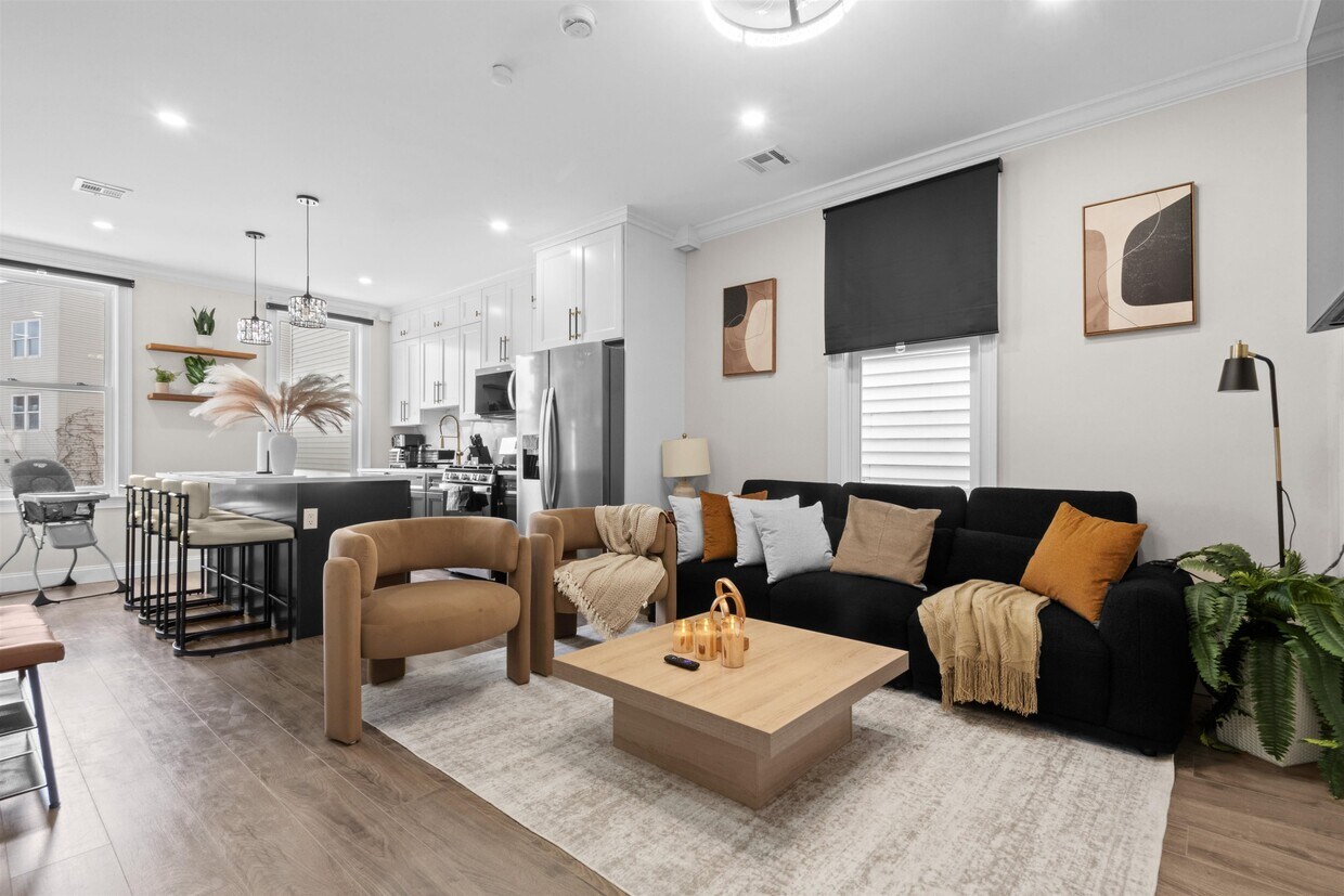 Foto principal - 3316 Summit Ave