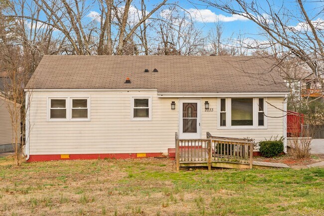 Building Photo - 3 Bedroom Pet Friendly Home For Rent!